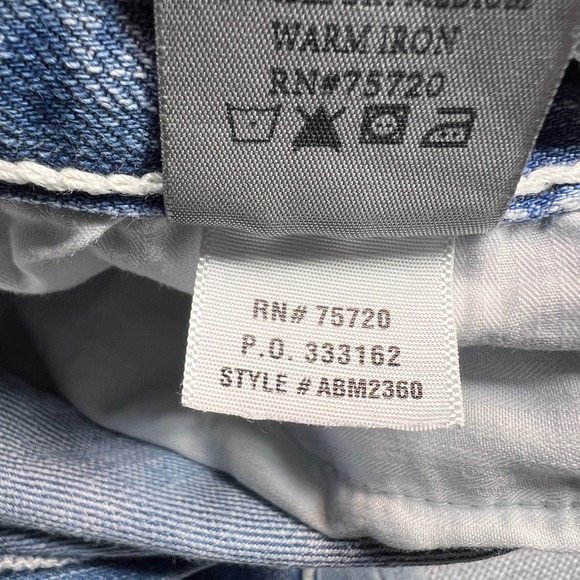 BKE Tyler Straight Jeans Men 34x33 Light Wash Blue Denim Normcore Everyday - Picture 7 of 13